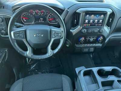 2022 Chevrolet 1500 Crew Cab, $34999. Photo 10