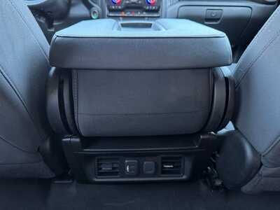 2022 Chevrolet 1500 Crew Cab, $34999. Photo 7
