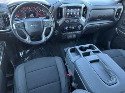 2022 Chevrolet 1500 Crew Cab, $34999. Photo 8