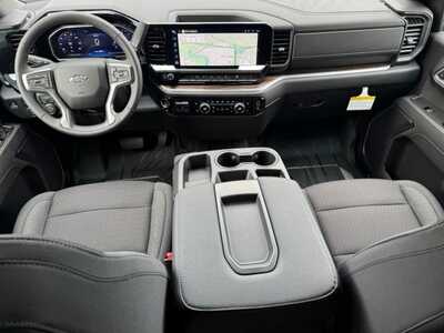 2026 Chevrolet 1500 Crew Cab, $48905.0. Photo 11