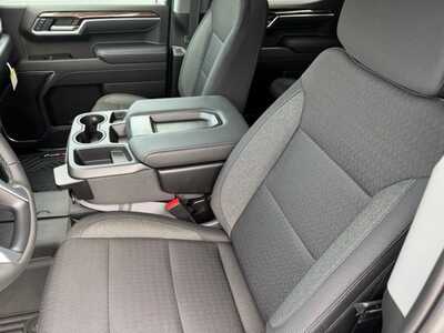 2026 Chevrolet 1500 Crew Cab, $53170.0. Photo 6
