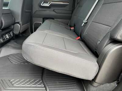2026 Chevrolet 1500 Crew Cab, $53170.0. Photo 7