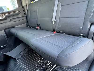 2023 Chevrolet 1500 Crew Cab, $39295. Photo 8