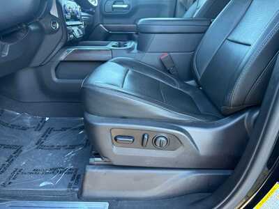 2019 GMC 1500 Crew Cab, $31495. Photo 5