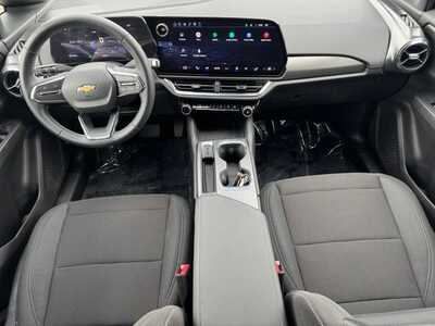 2026 Chevrolet Equinox, $39695. Photo 11
