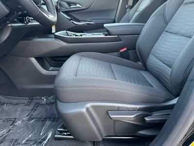 2027 Chevrolet Equinox, $35530.0. Photo 5