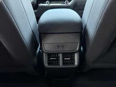 2027 Chevrolet Equinox, $35530.0. Photo 9