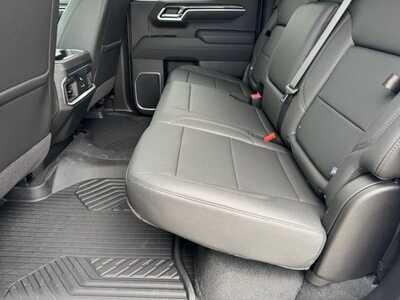 2026 Chevrolet 1500 Crew Cab, $57035.0. Photo 7