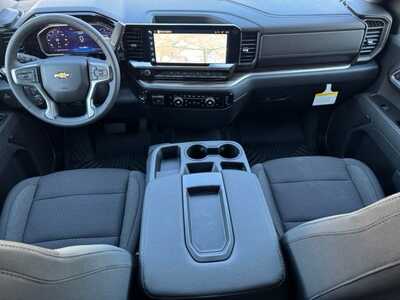 2026 Chevrolet 1500 Crew Cab, $52170.0. Photo 11