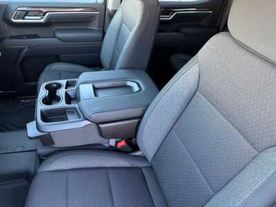 2026 Chevrolet 1500 Crew Cab, $52170.0. Photo 6