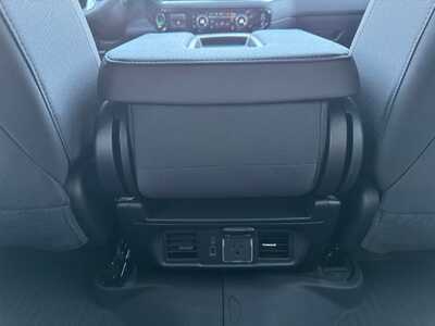 2026 Chevrolet 1500 Crew Cab, $52170.0. Photo 9