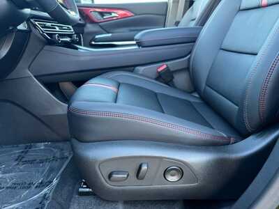 2026 Chevrolet Traverse, $59245.0. Photo 5