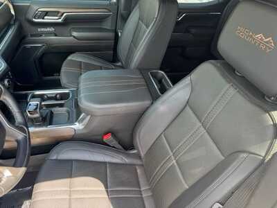 2024 Chevrolet 1500 Crew Cab, $53495. Photo 6