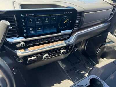 2024 Chevrolet 1500 Crew Cab, $39795. Photo 12