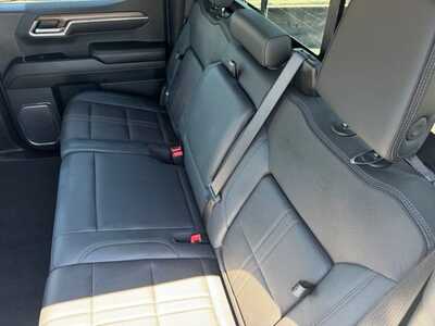 2024 Chevrolet 1500 Crew Cab, $47695. Photo 9