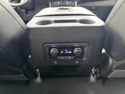 2023 Chevrolet Suburban, $48890. Photo 10