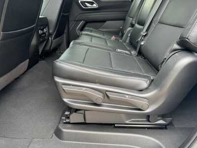 2023 Chevrolet Suburban, $48890. Photo 7
