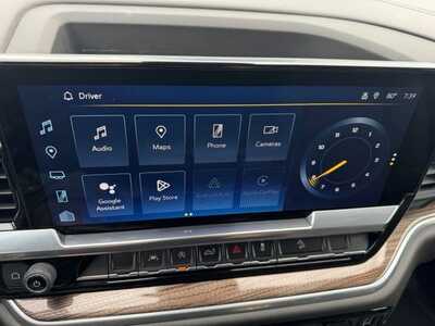 2022 Chevrolet 1500 Crew Cab, $31499. Photo 3