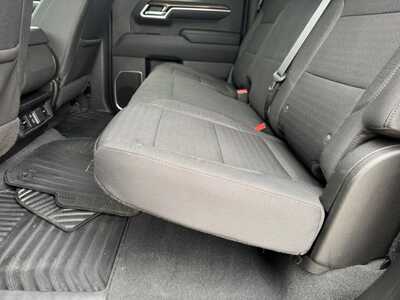 2022 Chevrolet 1500 Crew Cab, $31499. Photo 7