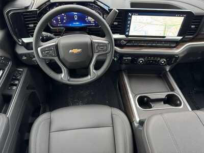 2026 Chevrolet 2500 Crew Cab, $71630.0. Photo 12