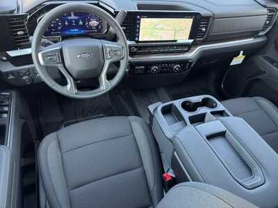 2026 Chevrolet 1500 Crew Cab, $48905.0. Photo 10
