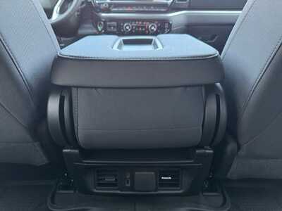 2026 Chevrolet 1500 Crew Cab, $48905.0. Photo 9