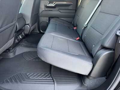 2026 Chevrolet 1500 Crew Cab, $55715.0. Photo 7