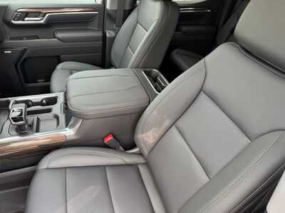2026 Chevrolet 1500 Crew Cab, $66810.0. Photo 6