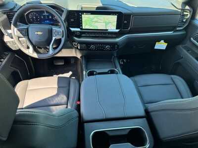 2026 Chevrolet 2500 Crew Cab, $71630.0. Photo 11