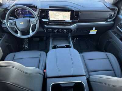 2026 Chevrolet 2500 Crew Cab, $71630.0. Photo 11