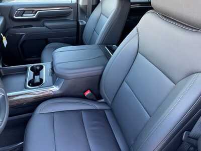 2026 Chevrolet 2500 Crew Cab, $71630.0. Photo 6