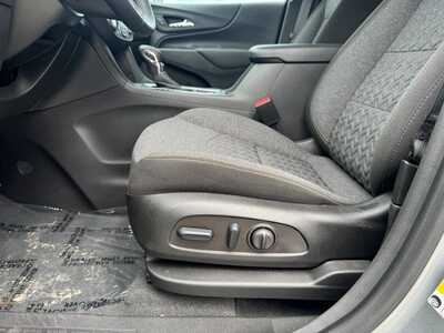 2023 Chevrolet Equinox, $0. Photo 5