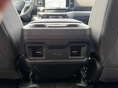 2026 Chevrolet 1500 Crew Cab, $56670.0. Photo 10