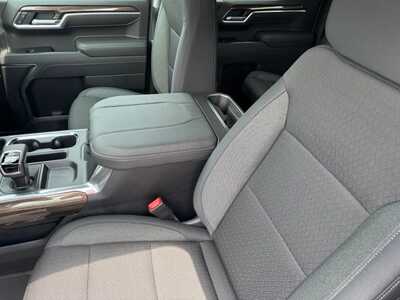2026 Chevrolet 1500 Crew Cab, $56670.0. Photo 6