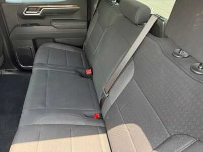 2025 Chevrolet 1500 Crew Cab, $45998. Photo 8