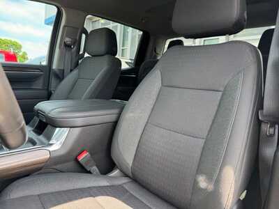 2023 Chevrolet 1500 Crew Cab, $44390. Photo 6