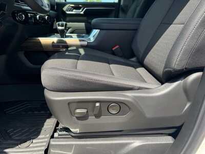 2026 Chevrolet 1500 Crew Cab, $56670.0. Photo 5