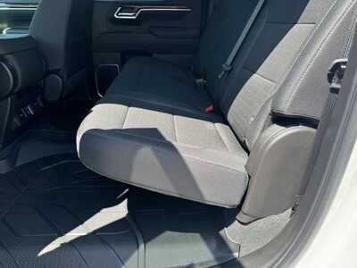 2026 Chevrolet 1500 Crew Cab, $50390.0. Photo 7