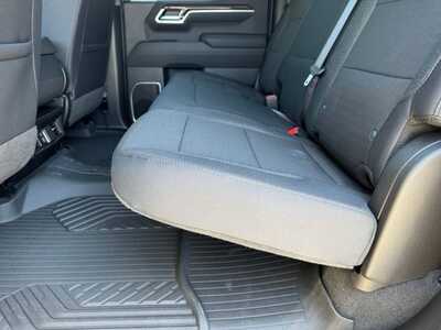 2026 Chevrolet 1500 Crew Cab, $52170.0. Photo 5