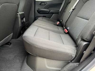 2026 Chevrolet Colorado Crew Cab, $41920.0. Photo 7