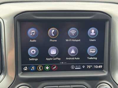 2021 Chevrolet 1500 Crew Cab, $33999. Photo 3