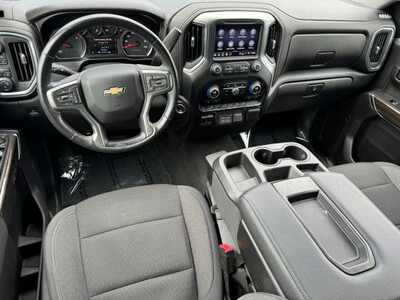 2021 Chevrolet 1500 Crew Cab, $33999. Photo 7