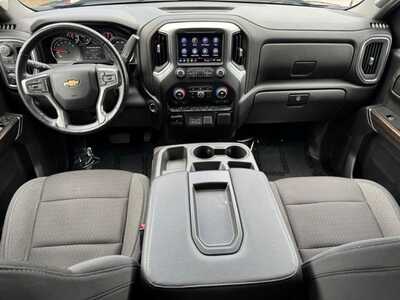 2021 Chevrolet 1500 Crew Cab, $33999. Photo 8