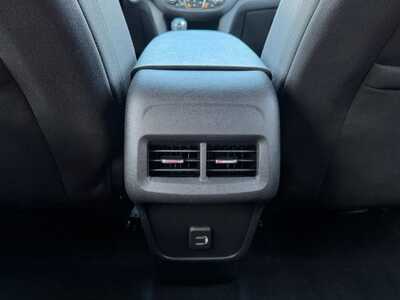 2021 Chevrolet Equinox, $15895. Photo 9