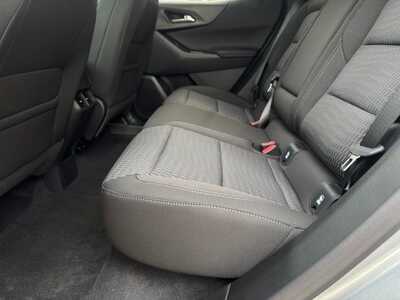 2027 Chevrolet Equinox, $31345.0. Photo 7