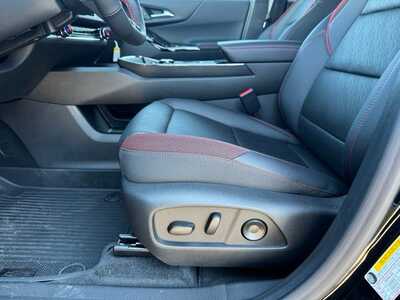 2027 Chevrolet Equinox, $39715.0. Photo 5