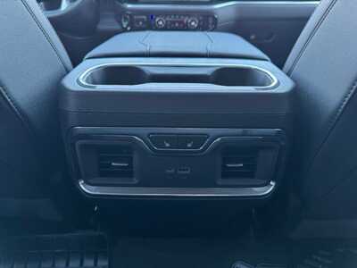 2026 Chevrolet 1500 Crew Cab, $60650.0. Photo 10