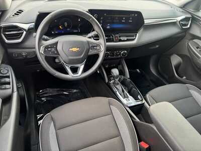 2025 Chevrolet TrailBlazer, $21999. Photo 11