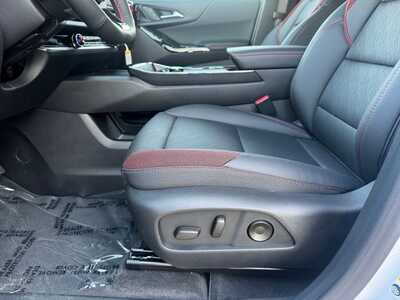 2027 Chevrolet Equinox, $37240.0. Photo 5