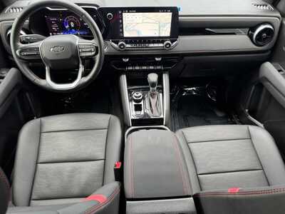 2024 Chevrolet Colorado Crew Cab, $39399. Photo 9